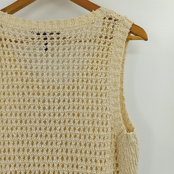 BCBGMAXAZRIA Cream Open Knit High Low Cotton Sweater Vest Size Medium - Picture 8 of 12